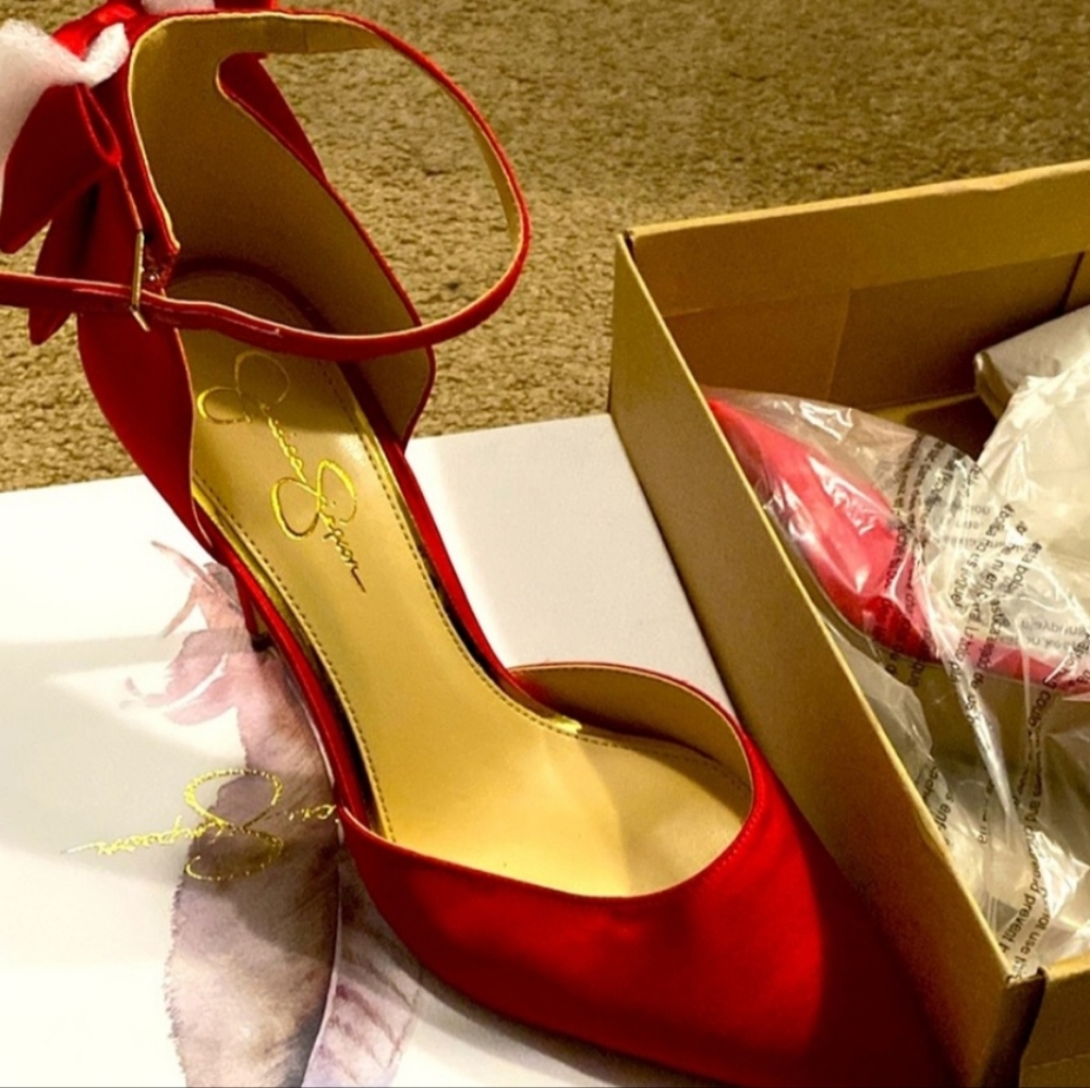 #SOLD. Brand NEW High Heels! Gorgeous Holiday Red Polla Pumps, still in the box!